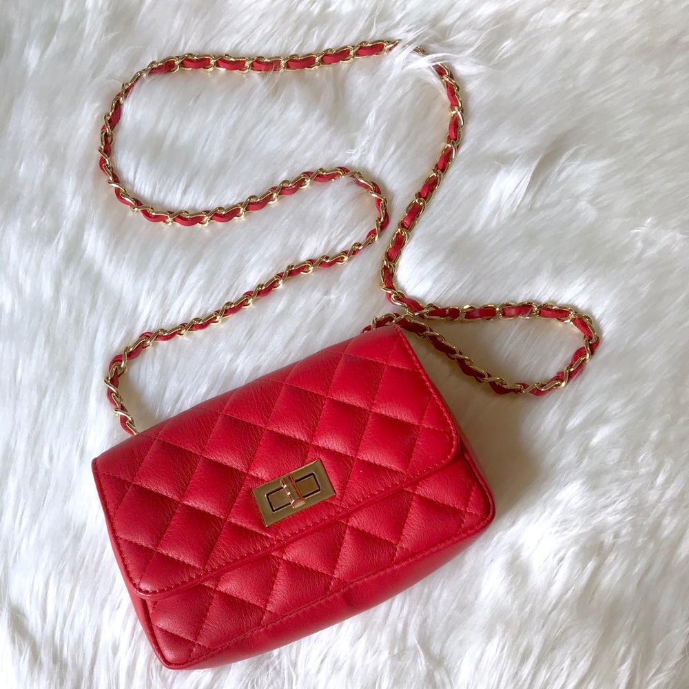 Merci Marie Chain Crossbody NWOT
